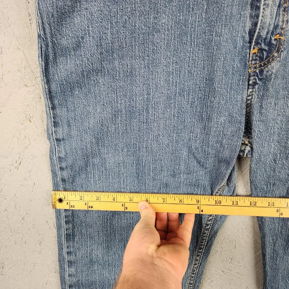 Levis measurements photos